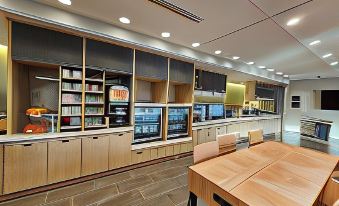 Home2 Suites by Hilton Allentown Bethlehem Airport