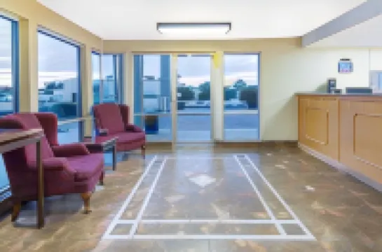 Super 8 by Wyndham Seguin Hotels in Seguin