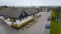 Wellington Hotel by Greene King Inns - bar