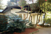 Lochiel Luxury Accommodation Hotels in Kalorama