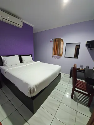 Palu Plaza Hotel Hôtels à : Ulujadi