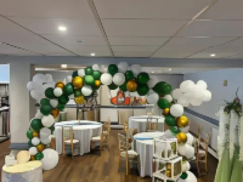 ザ ブラック ライオン ロイヤル ホテル ランピターのホテル