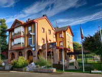 Hotel Tierra de la Reina Hoteles cerca de Iglesia de Sahelices de Sabero