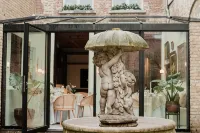 The Burgundy - Boutique B&B