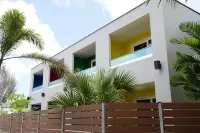 Quints Travelers Inn Hotel di Willemstad