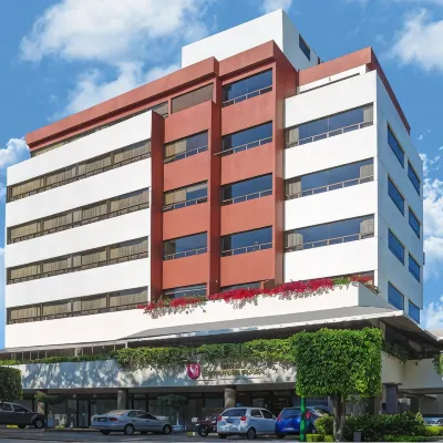 Hotel Santander Plaza Hotels near Zona 16
