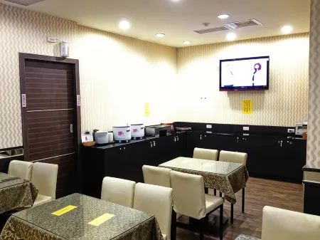 Left Bank Hotel Отели рядом с достопримечательностью «Nanliao Port»