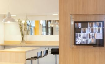 Hotelf1 Toulouse Ramonville