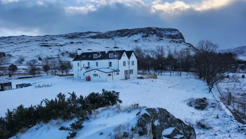 Inchnadamph Explorers Lodge Hotels in Lochinver