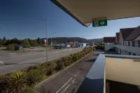 Bella Vista Motel Fox Glacier - parking