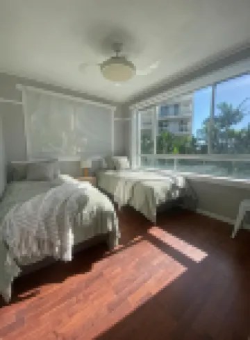 เบย์วิว แอนด์ ฮาร์เบอร์วิว ฮอลิเดย์ อพาร์ทเม้นท์