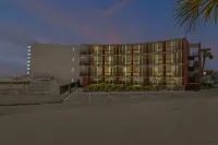 Cove Motel Oceanfront Hotel berhampiran Pusat Ocean