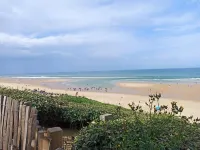 Charming 2-star apartment 200 m from the beach and shops