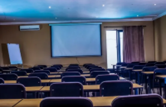 Coyotes Hotel & Conference Centre