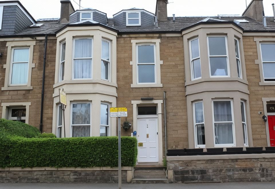 Hotel CruachanOver view