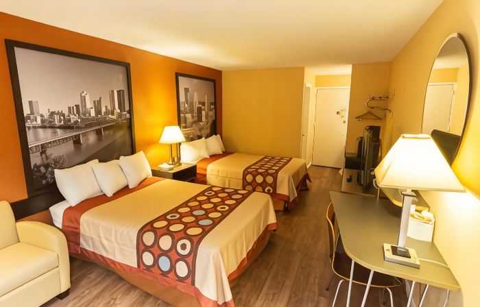 Super 8 by Wyndham Carlisle North