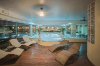 Admiral Hotel Villa Erme