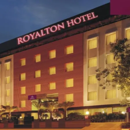 Royalton Hyderabad Abids Отели рядом с достопримечательностью «Район Химайятнагар»