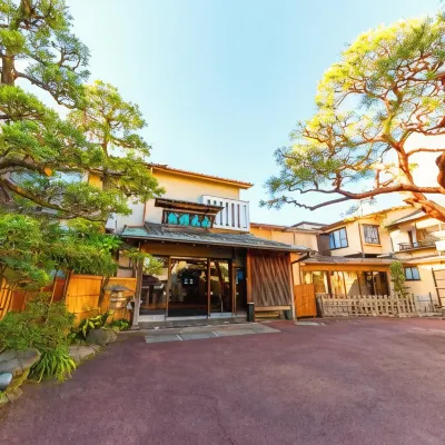 Atami Onsen Yamaki Ryokan Hotel berhampiran Pantai Nagahama