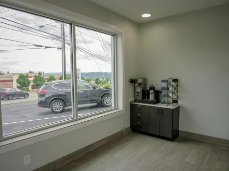 Motel 6 Tigard, or - Portland Southwest Отели рядом с достопримечательностью «Вашингтон сквер»