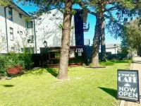 The Osmond Motel & Apartments Hotels in Adelaide