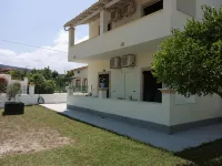 Ammos فنادق في Roda