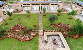 Manor Hills Guest Lodge