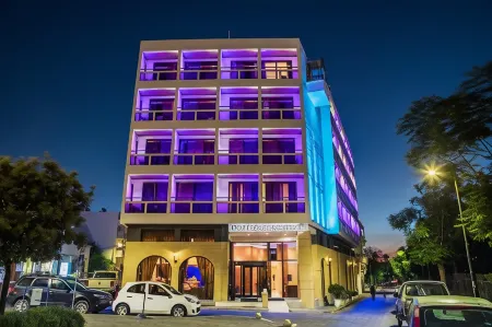 Alexandra Hotel&Apartments