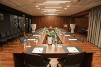 Grand M Hotel Hotel di Navoi