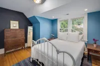 Pet-Friendly! Stunning Home — Steps to Downtown, CU & Hiking Trails.