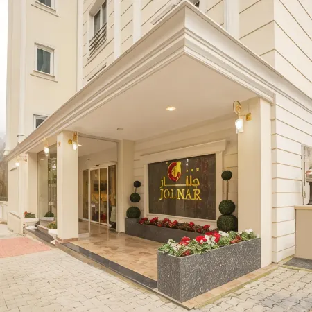 Jolnar Garden Hotel