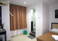 DarulMakmur Scout Lodge Hotels near Sultan Haji Ahmad Shah Airport