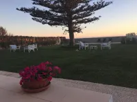 스위트비치 B&B & 클럽 Petrosino Strasatti 주변 호텔