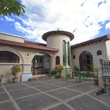 Hotel Villa Serena Escalon Отели в г. Сан-Сальвадор