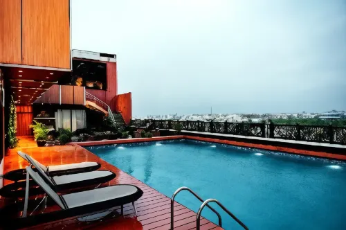 Vennington Court Hotels in Raipur