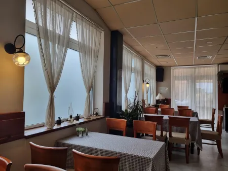 Dezudava Family Hotel Отели в г. Сандански