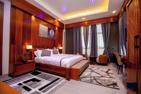 Royal Mgwasi Hotel Отели в г. Мбея