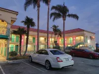 Lyfe Inn & Suites by Aga - LAX Airport - parking