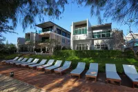 Sea and Sea Villa Sangaroon Hotels in Thap Sakae