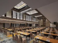 Le Polonia Hotel & Convention Medan - Business