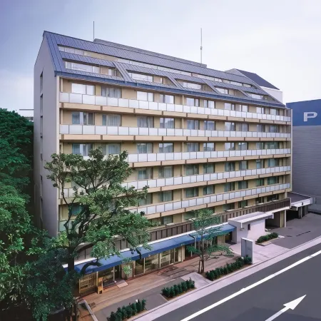 Hotel Garden Square Shizuoka Отели рядом с достопримечательностью «Зоопарк Нихондаира»