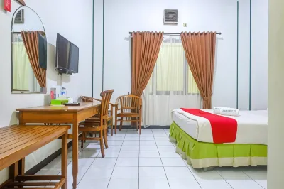 RedDoorz Near XT Square Yogyakarta Hotell i Sorosutan