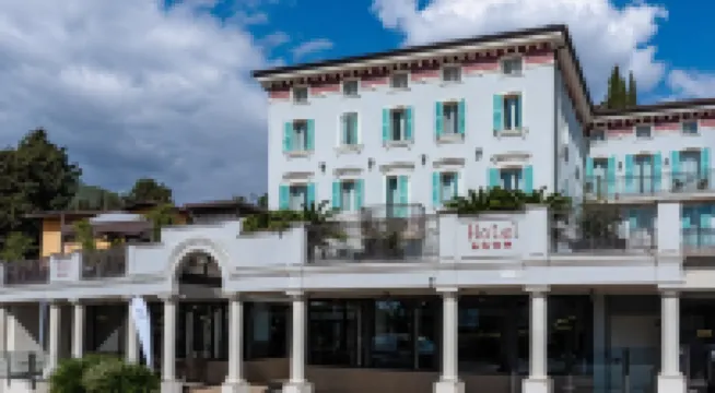 Gardone Palace Hotel