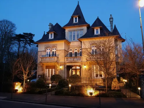 Le Castel Guesthouse - 3 stjerner