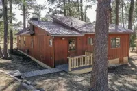 NEW HOT TUB Pet-Friendly Getaway with Room to Roam and CLOSE to Ski Apache Hotels in Lincoln County