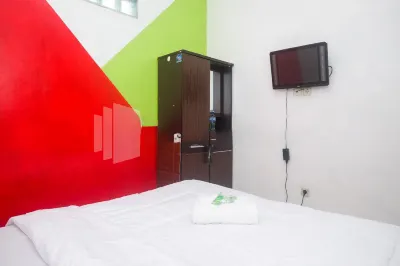 Mirza Residence Maguwoharjo Yogyakarta RedPartner Các khách sạn ở Tirtomartani