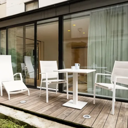 B-Aparthotel Regent