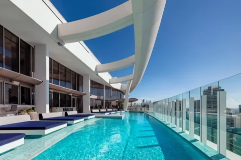 더 달링 앳 더 스타 골드 코스트