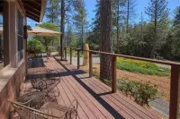 Bass Lake Cabin only 1.5 miles to the lake. Hiking trails on the property.