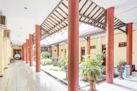 Collection O Kauman Near Stasiun Pekalongan Formerly Hotel Dian Chandar Hotel a Tirto